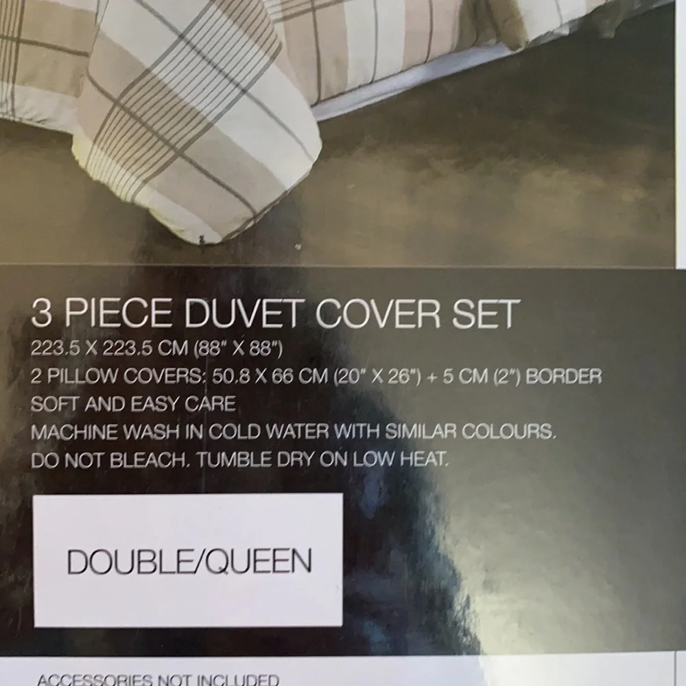 NEW! Queen Duvet Set, in Original Package